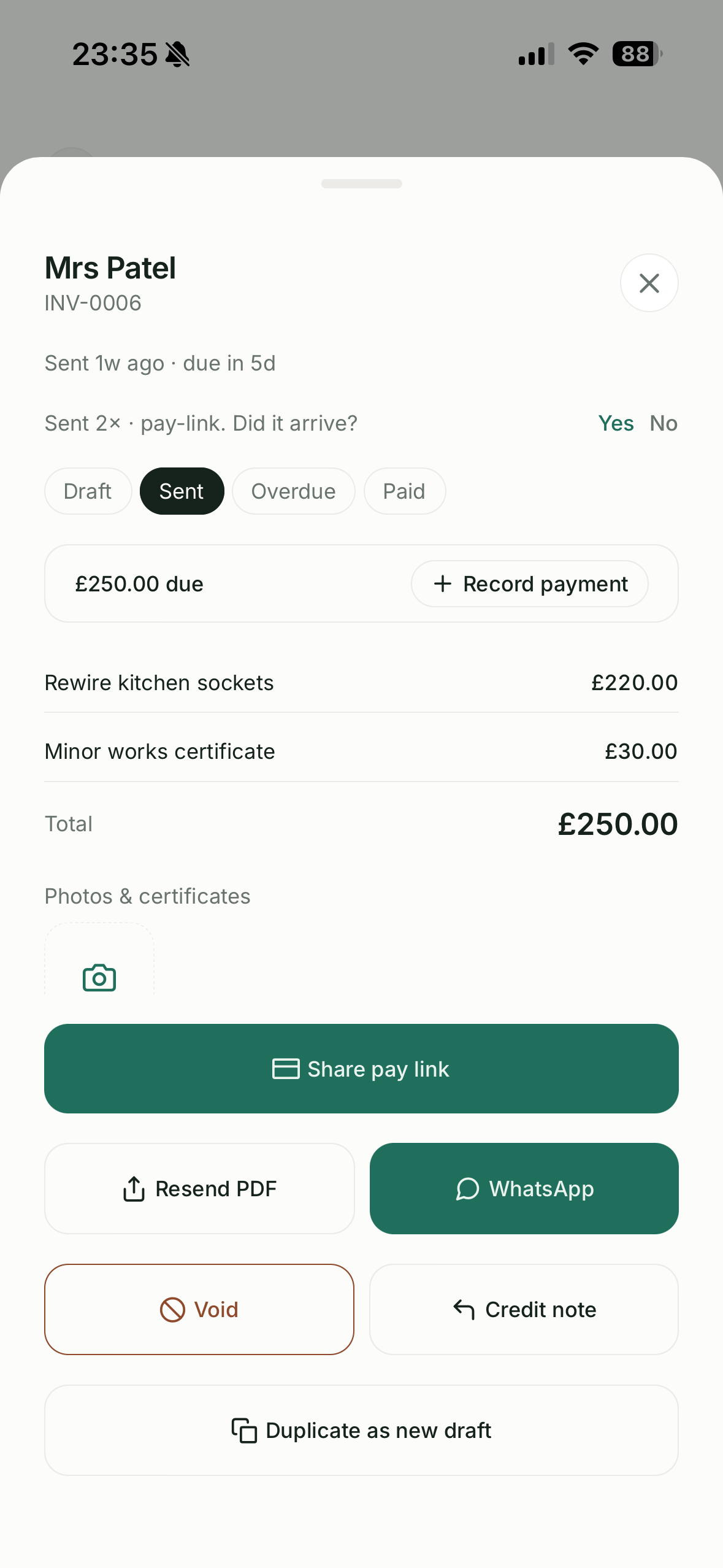 Invoice with a Pay now link